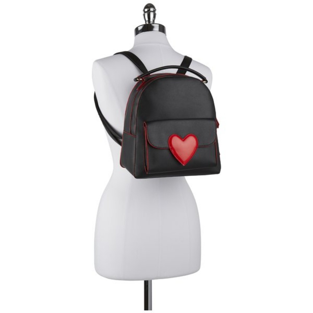 New Olivia Miller Red Queen Of Hearts Backpack Bag - Picture 4 of 4